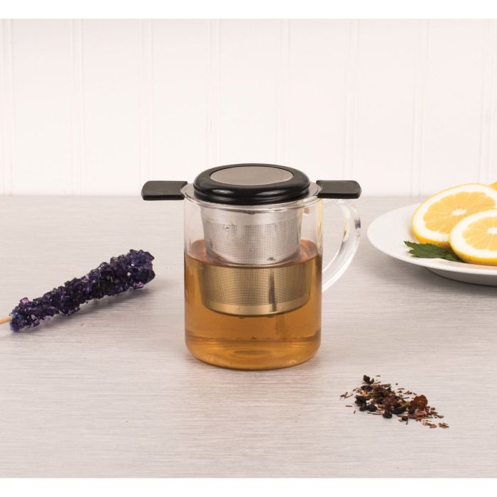 Brew in Mug Tea Infuser with rock sugar and lemon slices