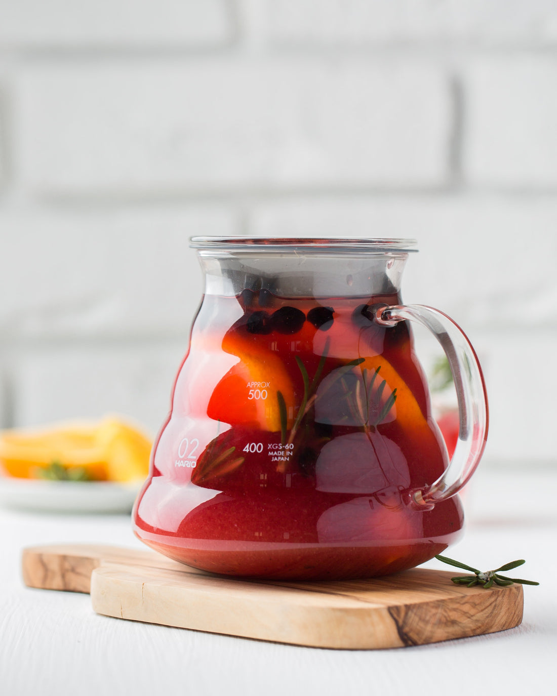Red iced tea with fruit