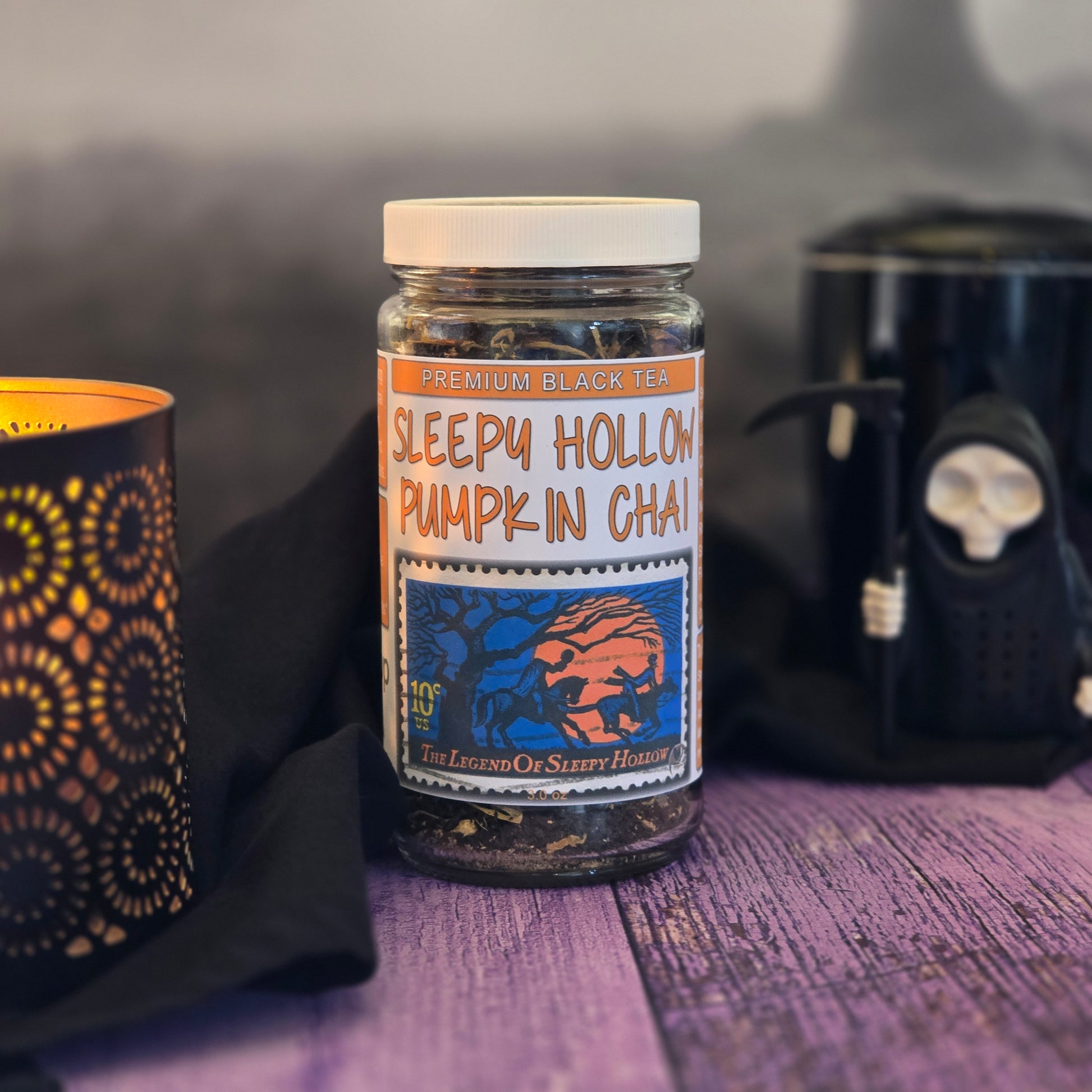 Sleepy Hollow Pumpkin Chai with a grim steeper and candle